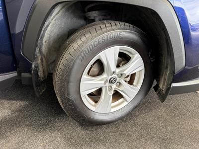 2021 Toyota RAV4 - Thumbnail