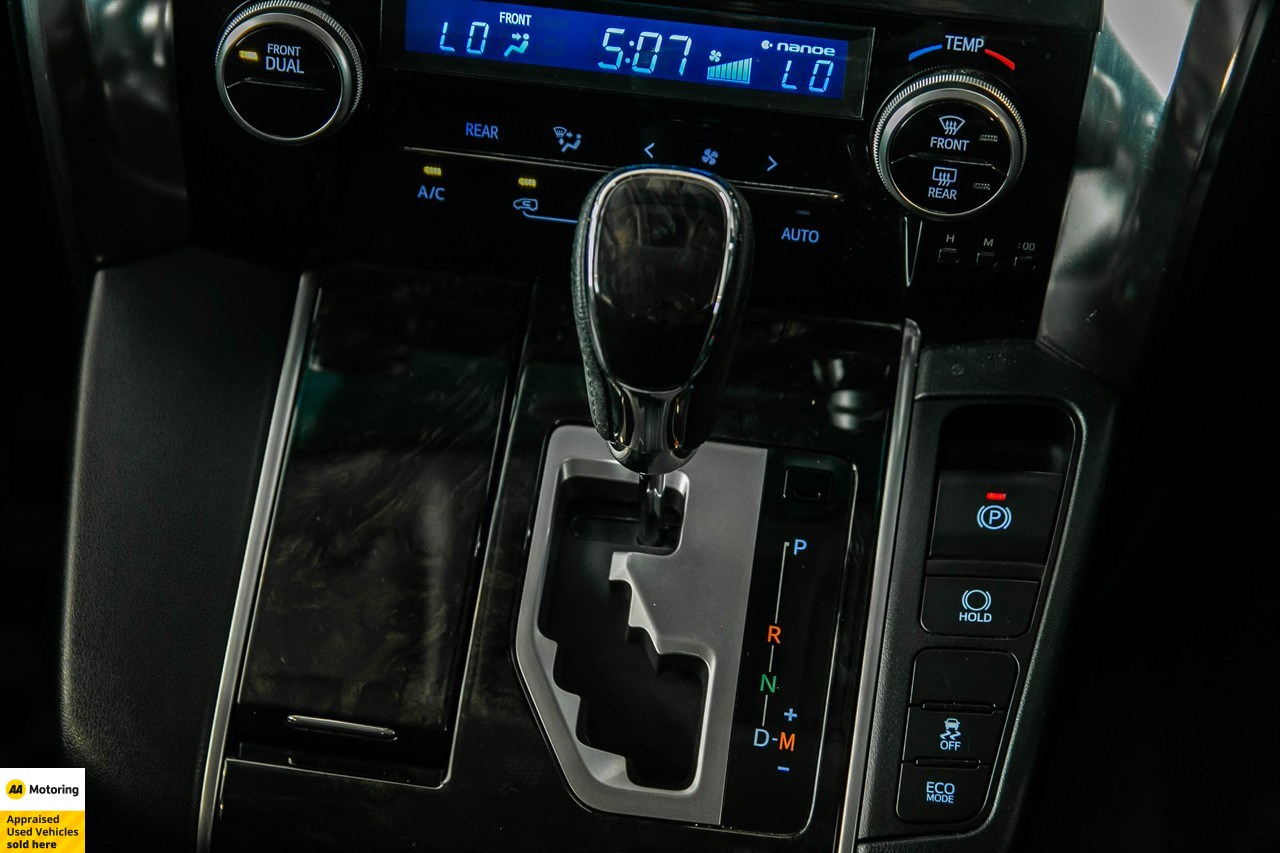 2016 Toyota Vellfire