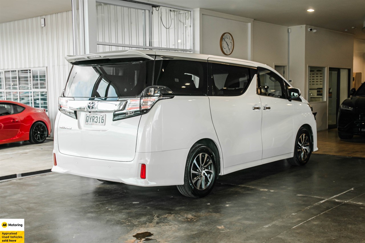 2016 Toyota Vellfire