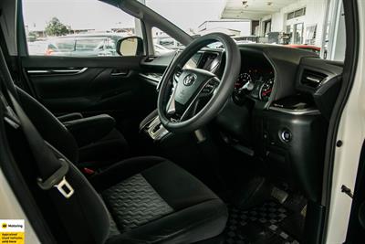 2016 Toyota Vellfire - Thumbnail