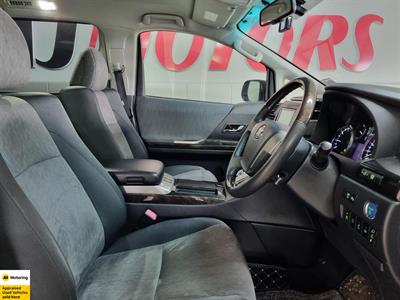 2012 Toyota Vellfire - Thumbnail