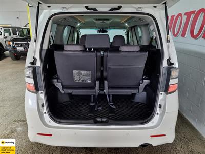 2012 Toyota Vellfire - Thumbnail