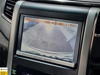 2012 Toyota Vellfire - Thumbnail