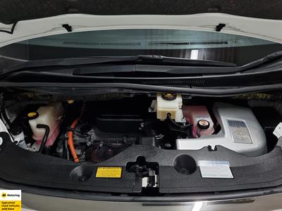 2012 Toyota Vellfire - Thumbnail