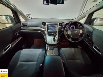2012 Toyota Vellfire - Thumbnail