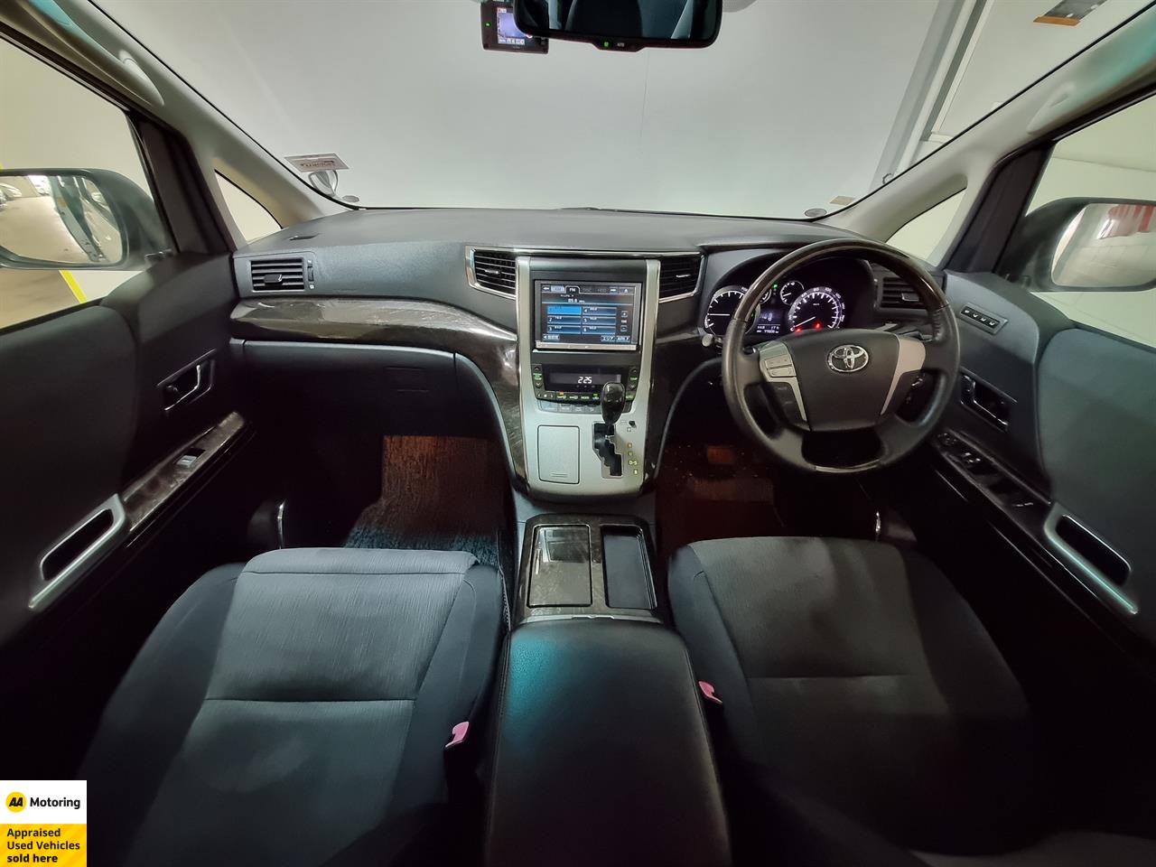 2012 Toyota Vellfire