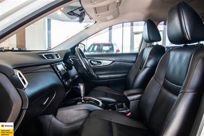 2015 Nissan X-Trail - Thumbnail