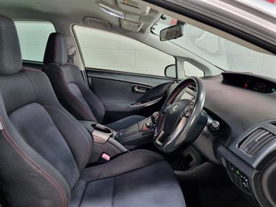 2013 Toyota Prius - Thumbnail