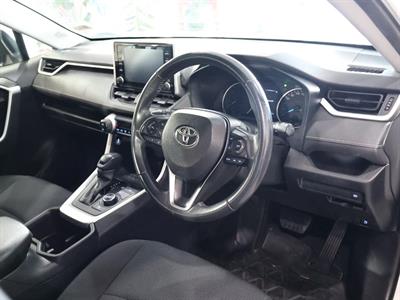 2022 Toyota RAV4 - Thumbnail