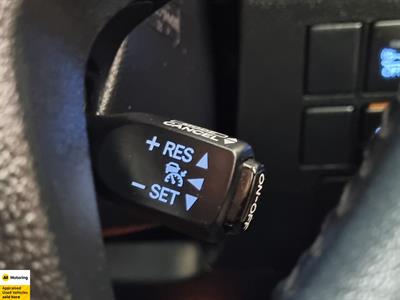 2015 Toyota Alphard - Thumbnail