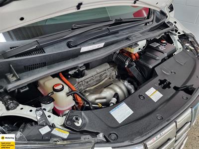 2015 Toyota Alphard - Thumbnail