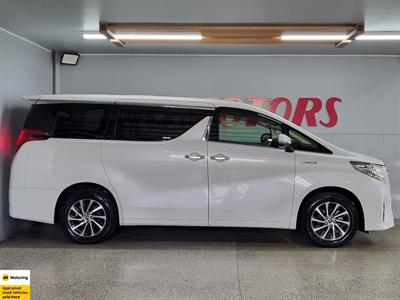 2015 Toyota Alphard - Thumbnail