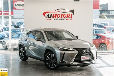 2020 Lexus UX 250h - Thumbnail