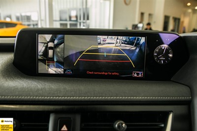 2020 Lexus UX 250h - Thumbnail