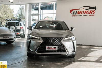 2020 Lexus UX 250h - Thumbnail