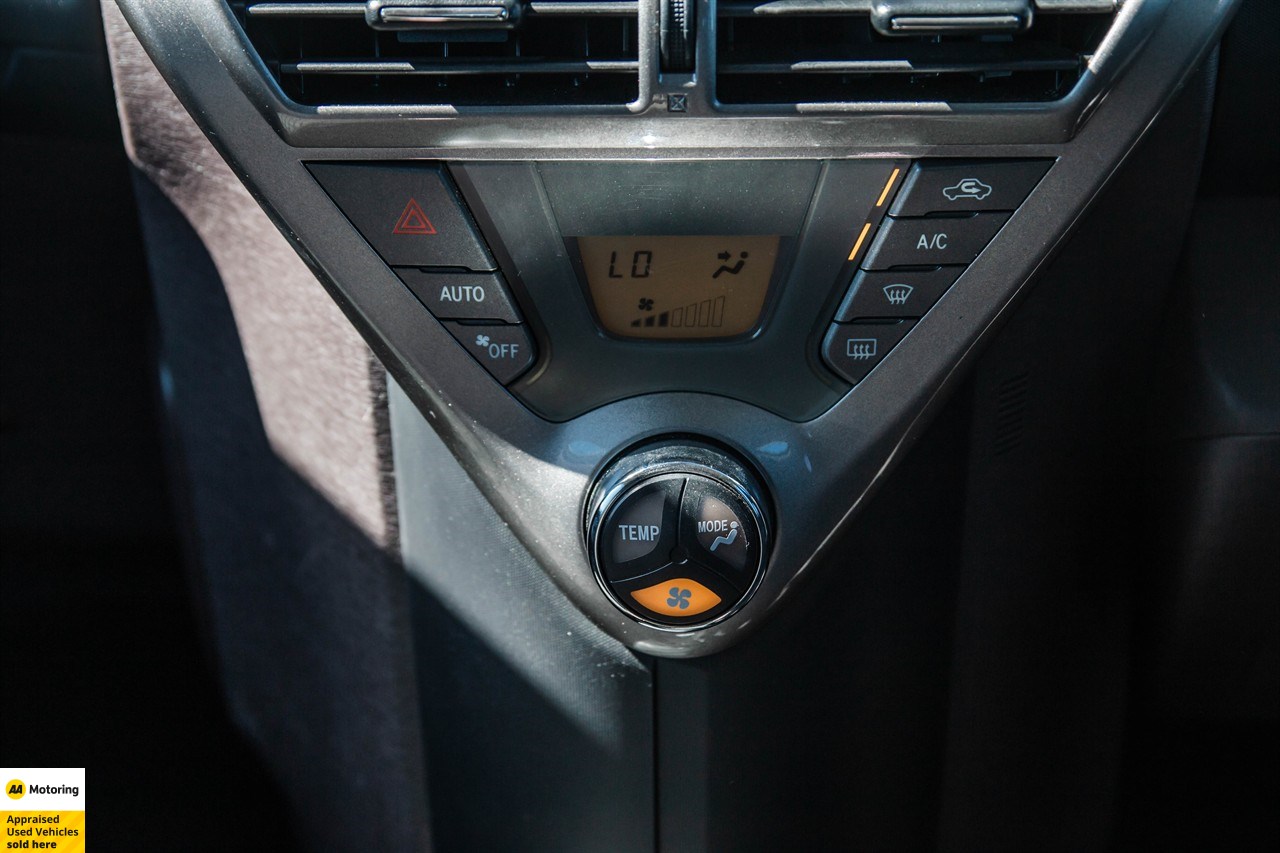 2009 Toyota IQ