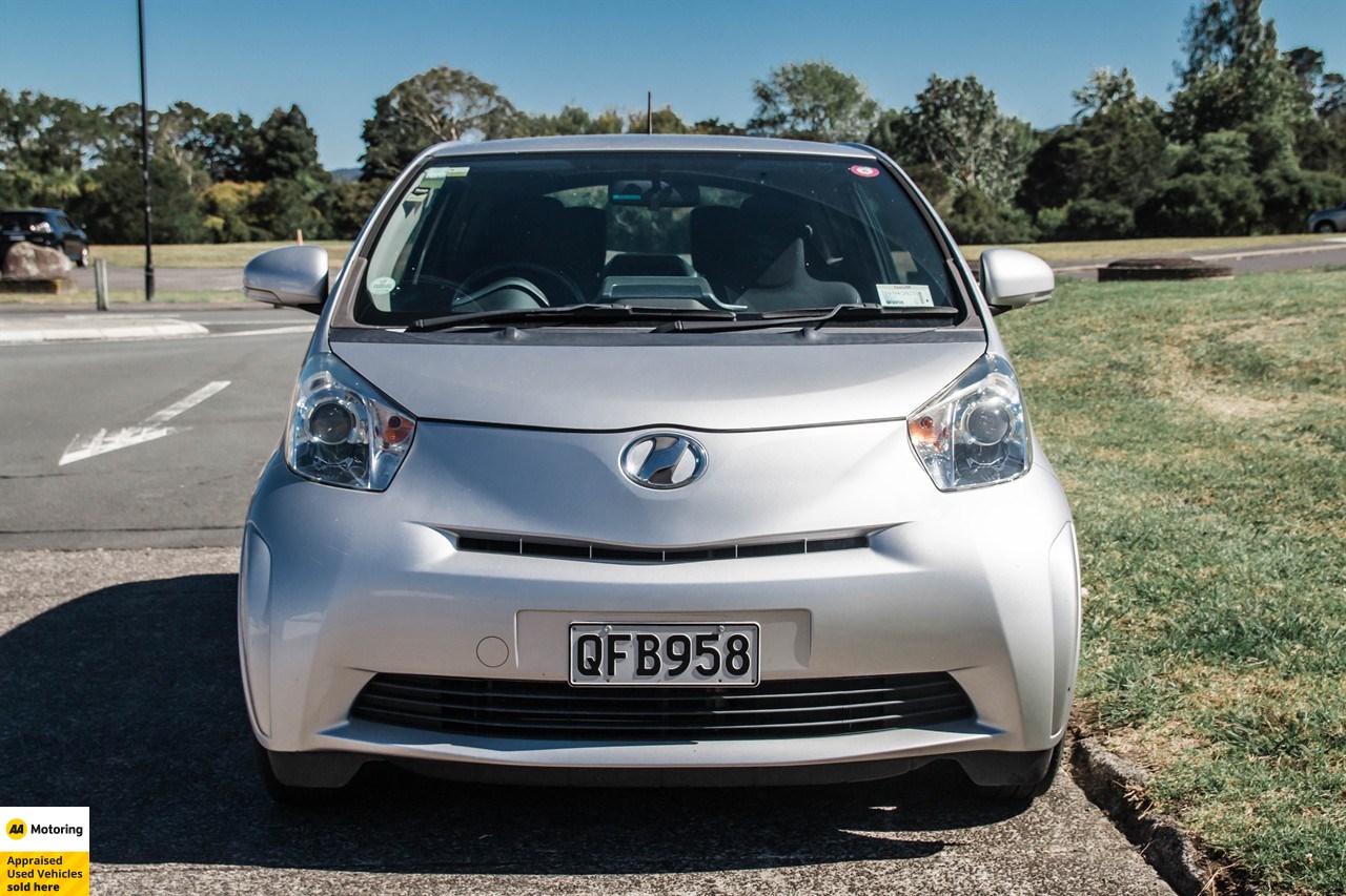 2009 Toyota IQ
