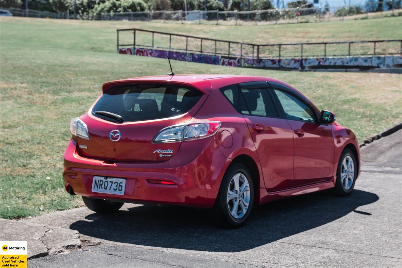 2010 Mazda Axela