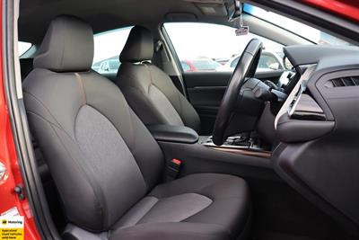2018 Toyota Camry - Thumbnail