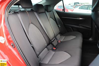 2018 Toyota Camry - Thumbnail