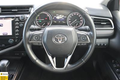 2018 Toyota Camry - Thumbnail
