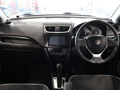 2015 Suzuki Swift - Thumbnail