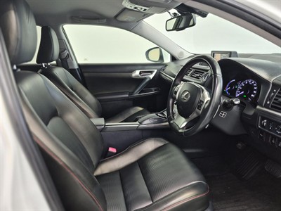 2013 Lexus CT200H - Thumbnail