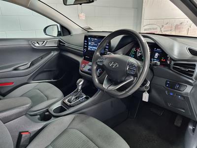 2022 Hyundai IONIQ - Thumbnail