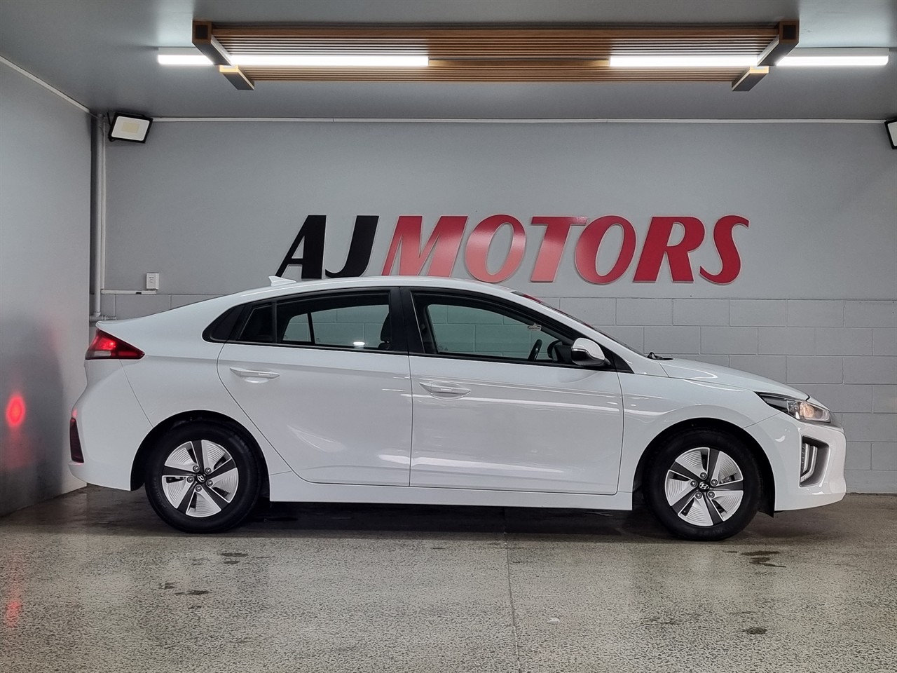 2022 Hyundai IONIQ