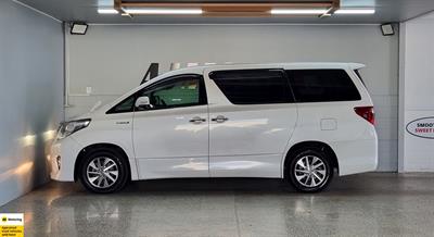 2012 Toyota Alphard - Thumbnail