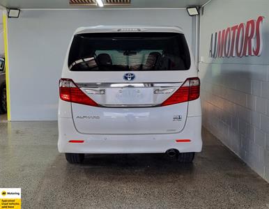 2012 Toyota Alphard - Thumbnail