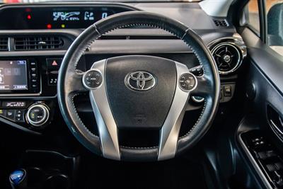 2015 Toyota Aqua - Thumbnail