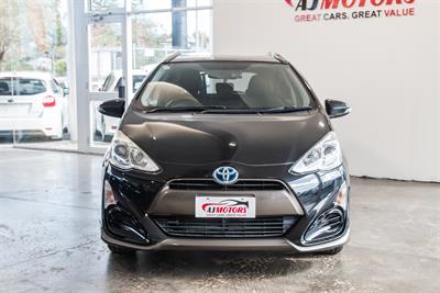 2015 Toyota Aqua - Thumbnail