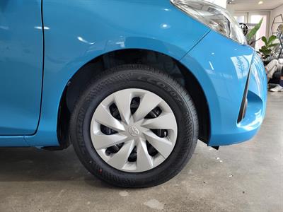 2018 Toyota Vitz - Thumbnail