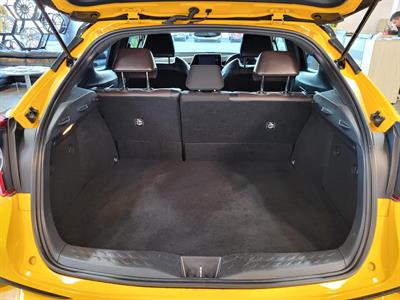 2018 Toyota C-HR - Thumbnail