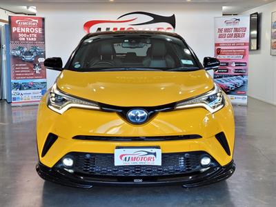2018 Toyota C-HR - Thumbnail