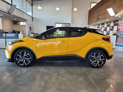 2018 Toyota C-HR - Thumbnail