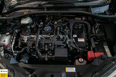 2017 Toyota C-HR - Thumbnail