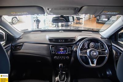 2022 Nissan X-Trail - Thumbnail