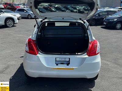 2016 Suzuki Swift - Thumbnail