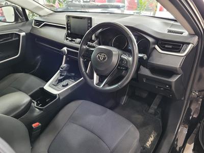 2022 Toyota RAV4 - Thumbnail