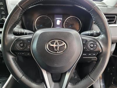 2022 Toyota RAV4 - Thumbnail