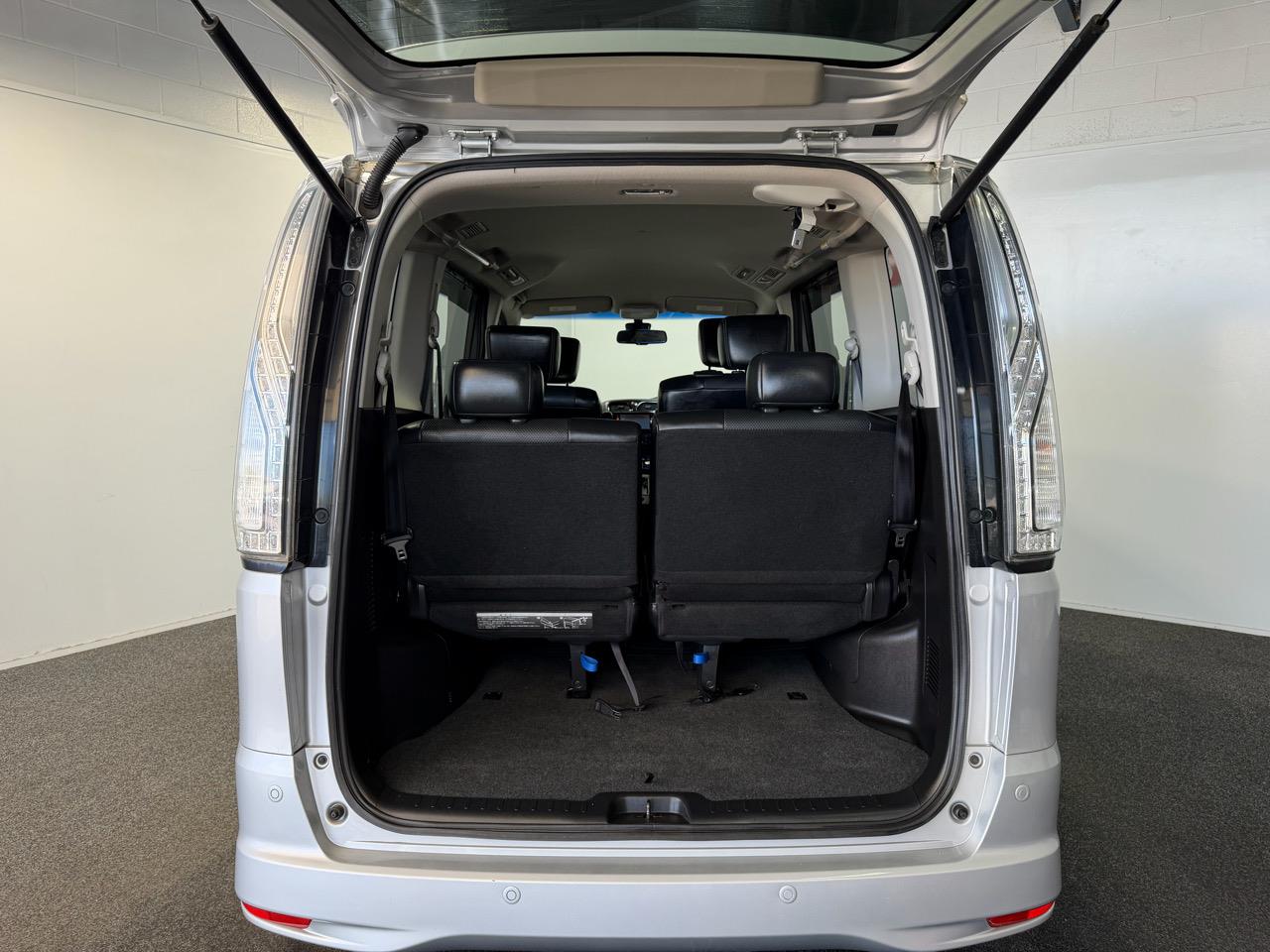 2015 Nissan Serena