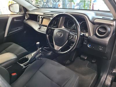 2019 Toyota RAV4 - Thumbnail