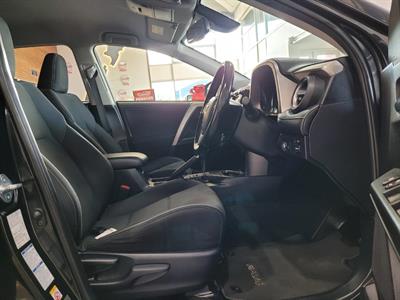 2019 Toyota RAV4 - Thumbnail