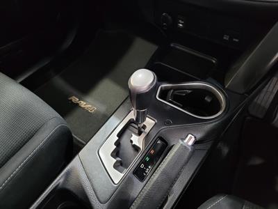 2019 Toyota RAV4 - Thumbnail