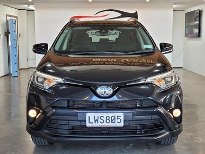 2019 Toyota RAV4 - Thumbnail