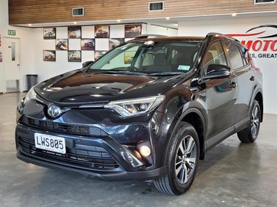 2019 Toyota RAV4 - Thumbnail