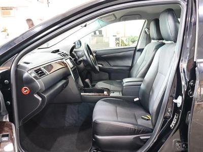 2015 Toyota Camry - Thumbnail