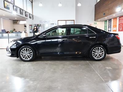 2015 Toyota Camry - Thumbnail